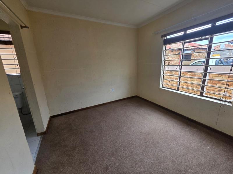 3 Bedroom Property for Sale in Greenhills Gauteng