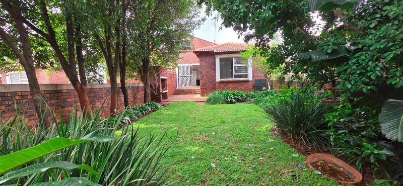 2 Bedroom Property for Sale in Weltevreden Park Gauteng
