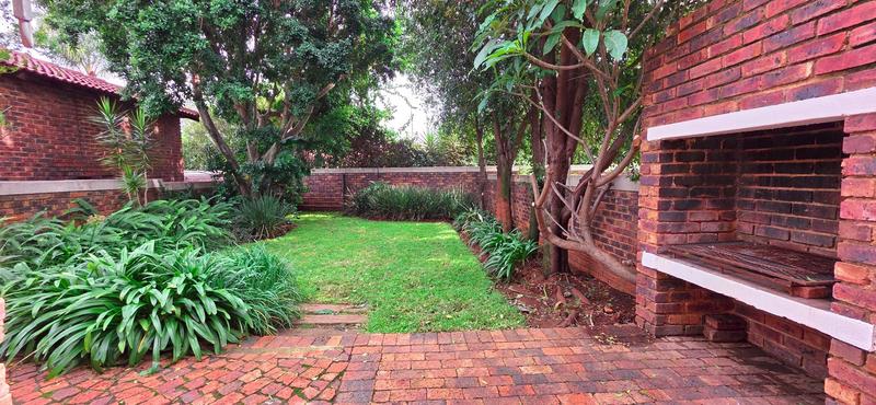 2 Bedroom Property for Sale in Weltevreden Park Gauteng