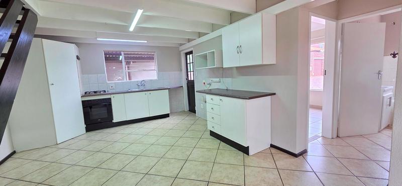 2 Bedroom Property for Sale in Weltevreden Park Gauteng