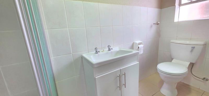 2 Bedroom Property for Sale in Weltevreden Park Gauteng