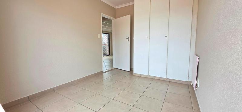 2 Bedroom Property for Sale in Weltevreden Park Gauteng