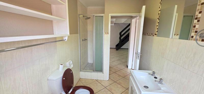 2 Bedroom Property for Sale in Weltevreden Park Gauteng
