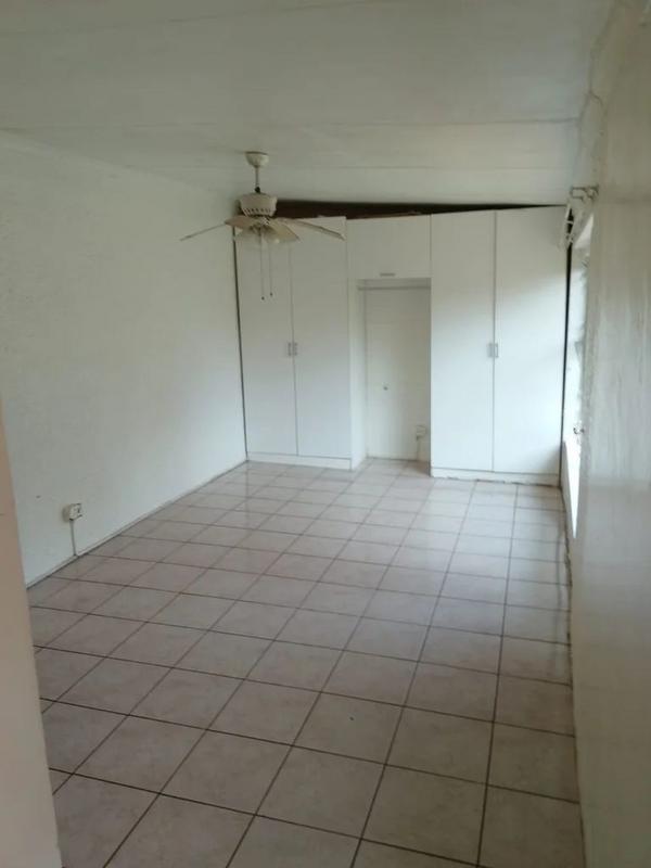 To Let 2 Bedroom Property for Rent in Lambton Gauteng