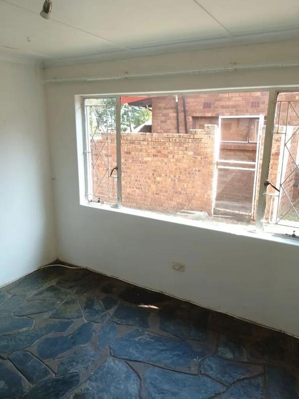 To Let 2 Bedroom Property for Rent in Lambton Gauteng