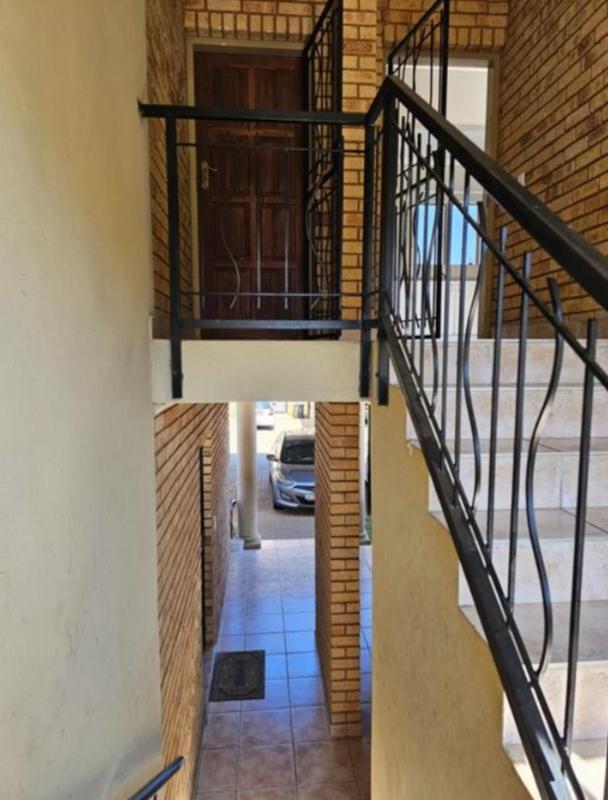 To Let 2 Bedroom Property for Rent in Randfontein Gauteng