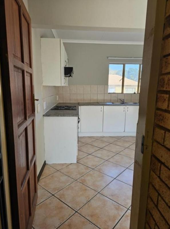 To Let 2 Bedroom Property for Rent in Randfontein Gauteng