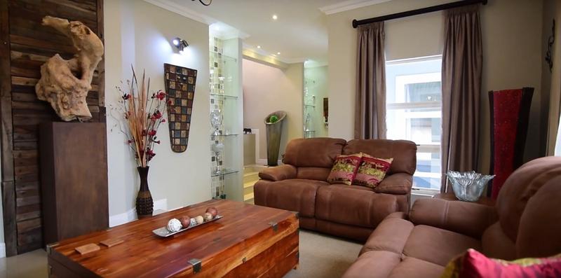 5 Bedroom Property for Sale in Rangeview Gauteng