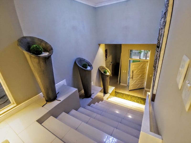 5 Bedroom Property for Sale in Rangeview Gauteng