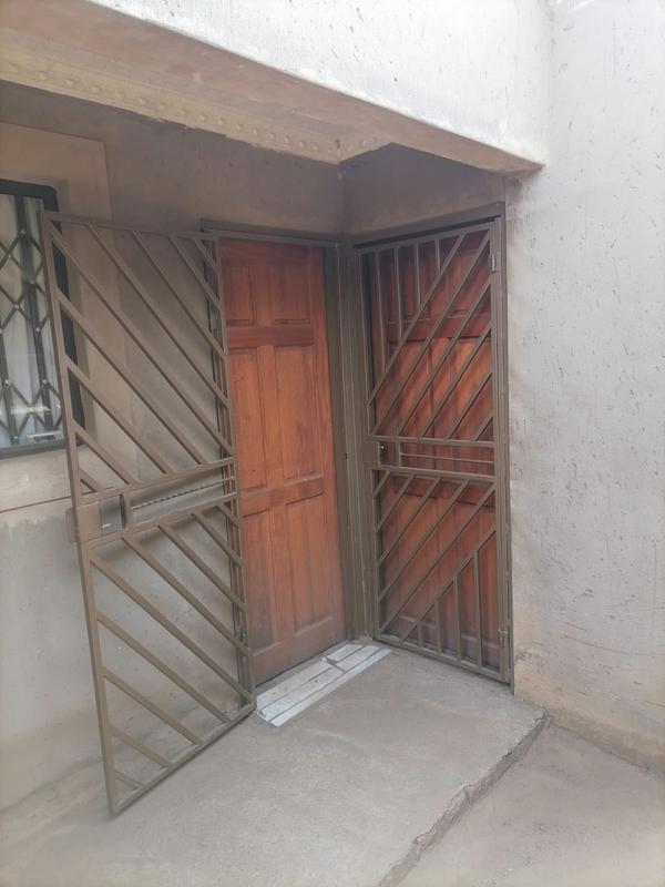 3 Bedroom Property for Sale in Emdeni Gauteng