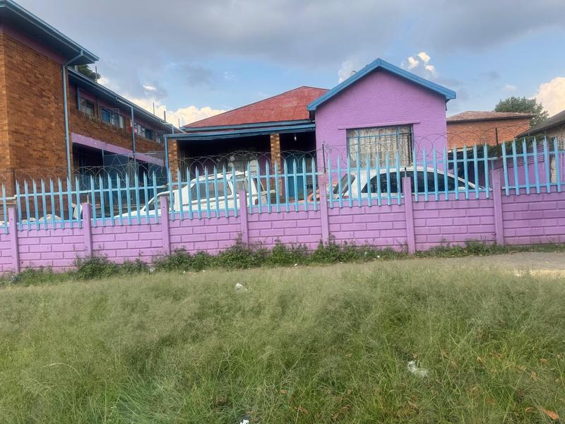 4 Bedroom Property for Sale in Rosettenville Gauteng