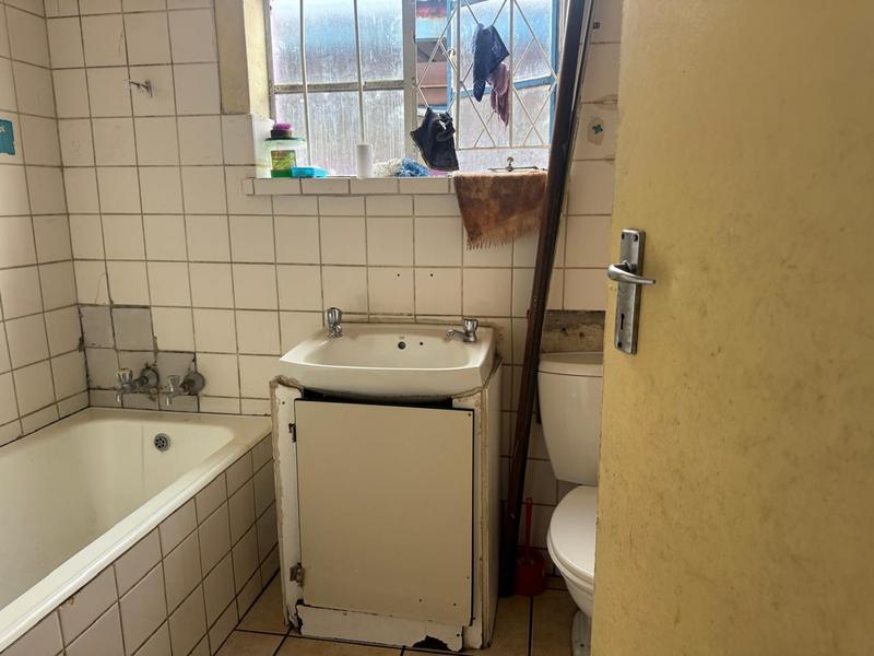 4 Bedroom Property for Sale in Rosettenville Gauteng