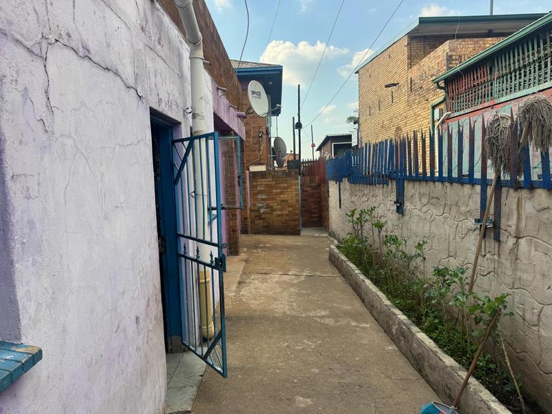 4 Bedroom Property for Sale in Rosettenville Gauteng