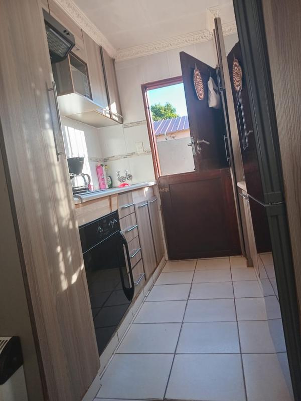 5 Bedroom Property for Sale in Kanana Park Gauteng