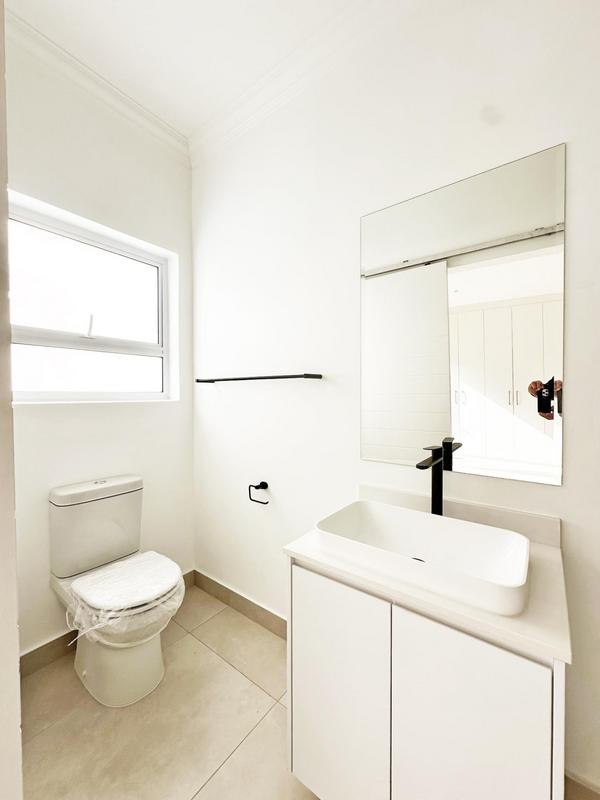 To Let 3 Bedroom Property for Rent in Bryanston Gauteng