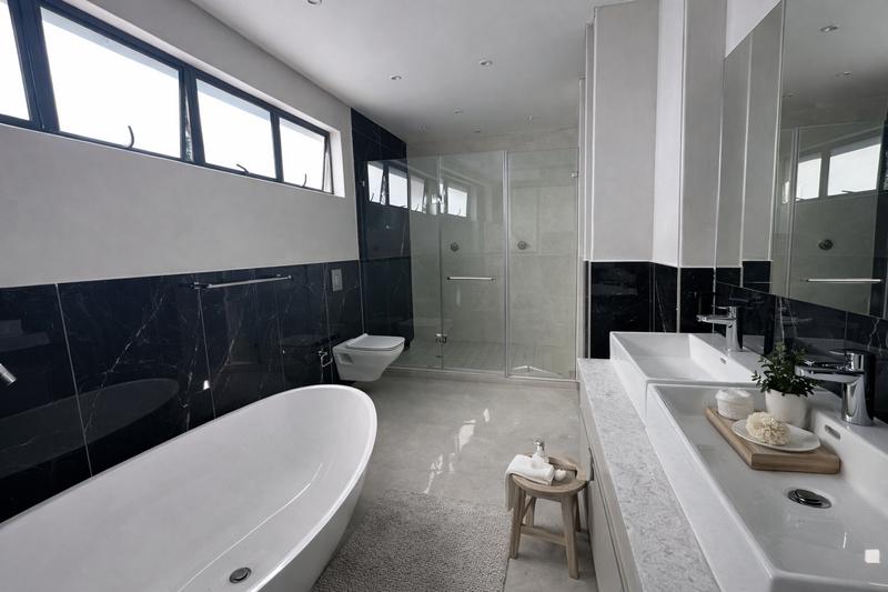 4 Bedroom Property for Sale in Houghton Gauteng