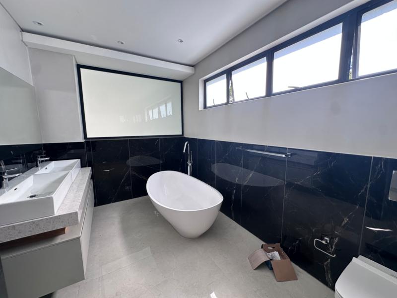 4 Bedroom Property for Sale in Houghton Gauteng