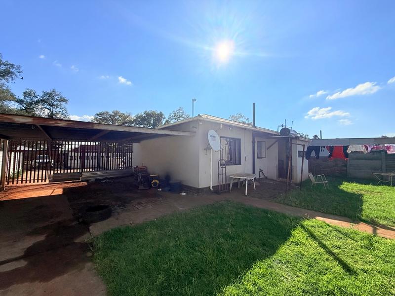 2 Bedroom Property for Sale in Vanderbijlpark Cw 6 Gauteng