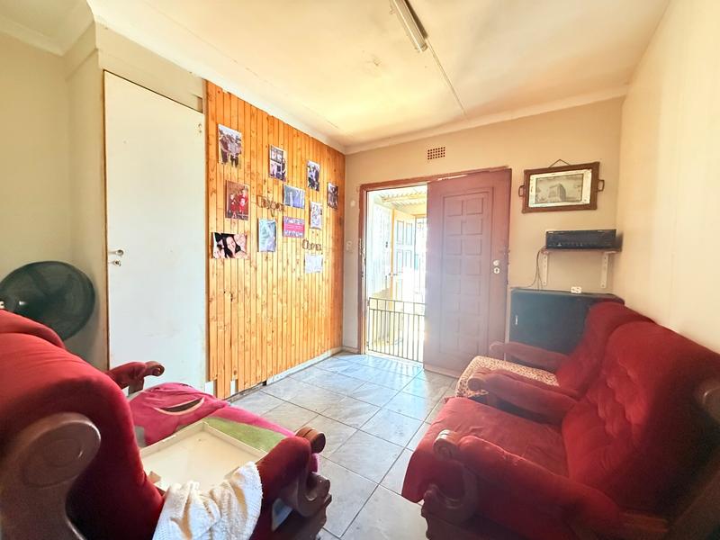 2 Bedroom Property for Sale in Vanderbijlpark Cw 6 Gauteng