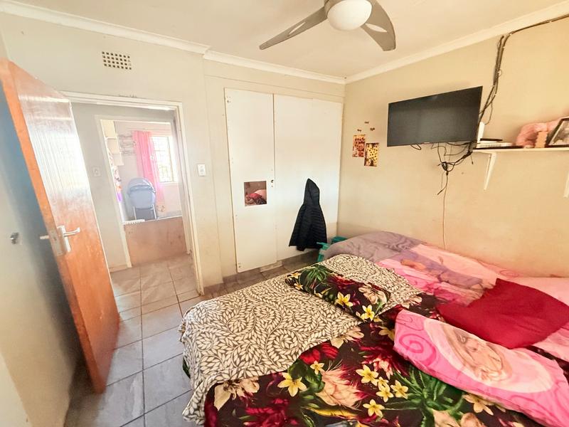 2 Bedroom Property for Sale in Vanderbijlpark Cw 6 Gauteng