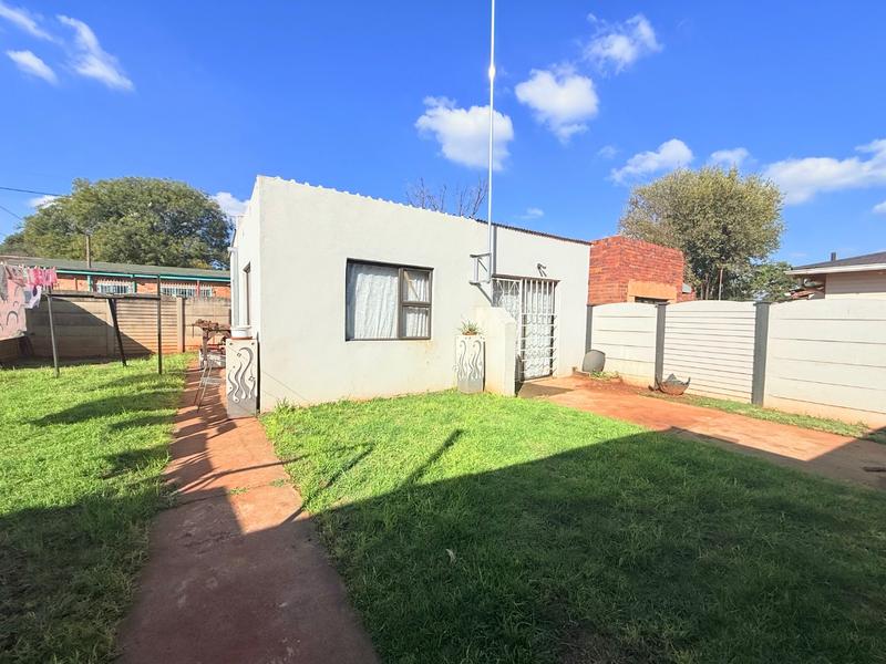 2 Bedroom Property for Sale in Vanderbijlpark Cw 6 Gauteng