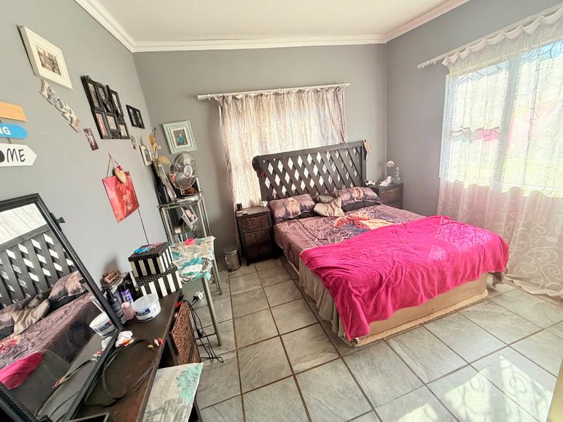 2 Bedroom Property for Sale in Vanderbijlpark Cw 6 Gauteng