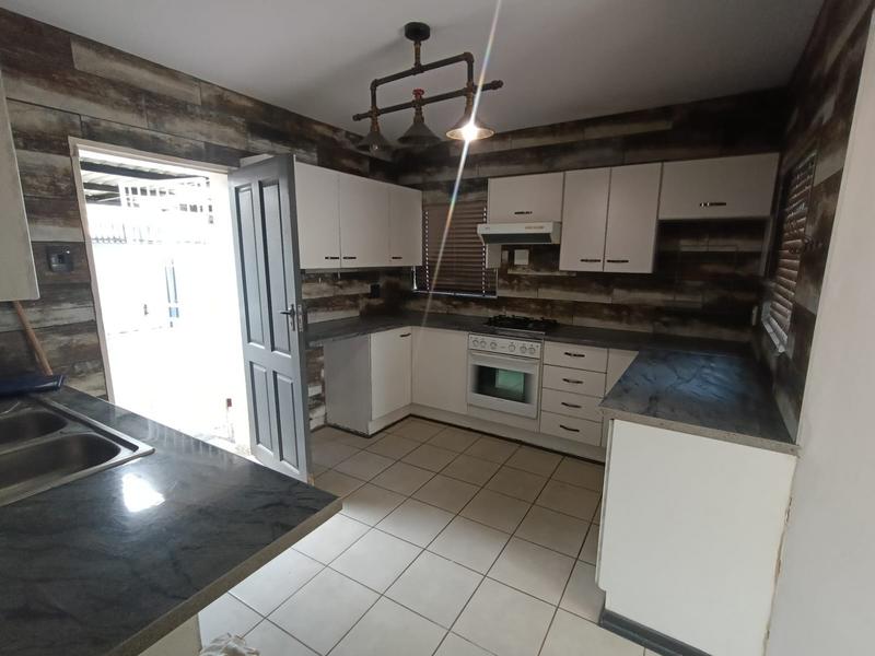 To Let 3 Bedroom Property for Rent in East Geduld Gauteng