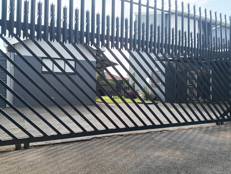 To Let 3 Bedroom Property for Rent in East Geduld Gauteng