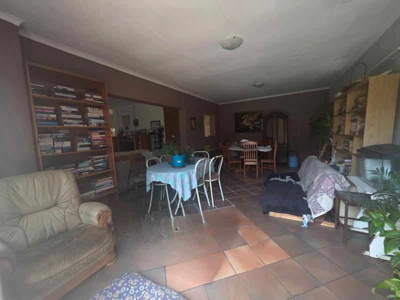 4 Bedroom Property for Sale in Klippoortje Gauteng