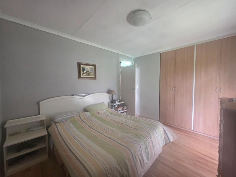 4 Bedroom Property for Sale in Klippoortje Gauteng