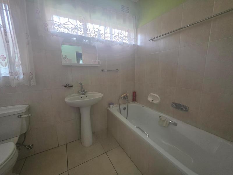 4 Bedroom Property for Sale in Klippoortje Gauteng