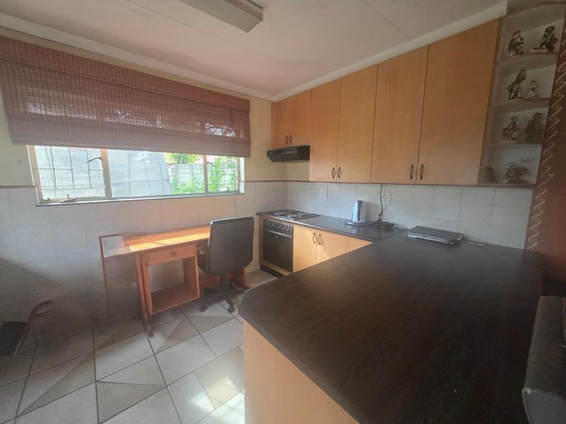 4 Bedroom Property for Sale in Klippoortje Gauteng