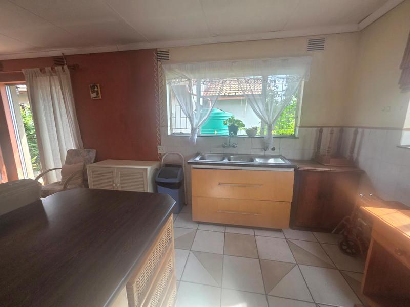 4 Bedroom Property for Sale in Klippoortje Gauteng