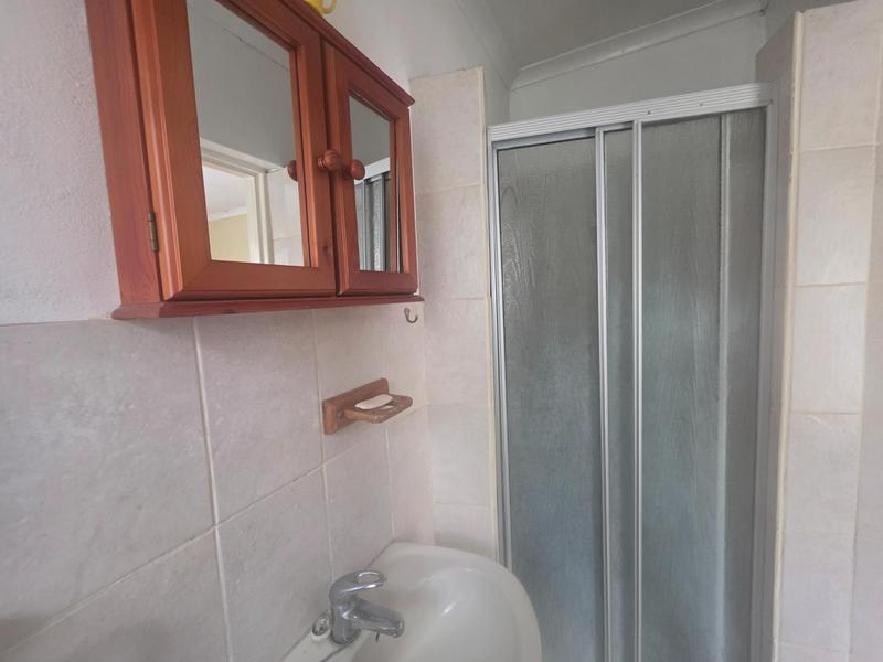 4 Bedroom Property for Sale in Klippoortje Gauteng