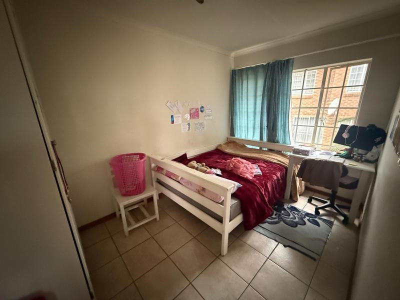 2 Bedroom Property for Sale in The Reeds Gauteng