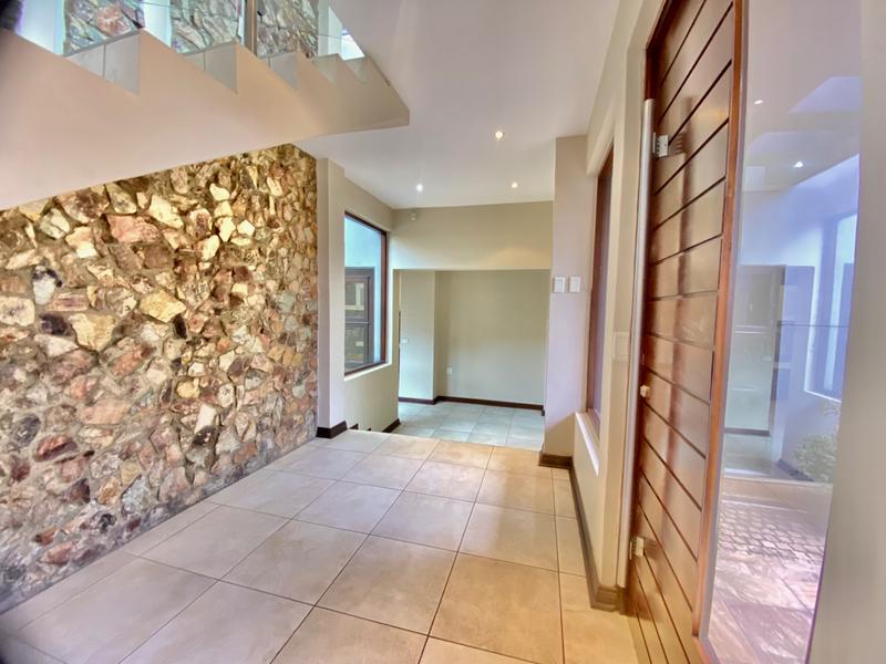 To Let 6 Bedroom Property for Rent in Benmore Gardens Gauteng