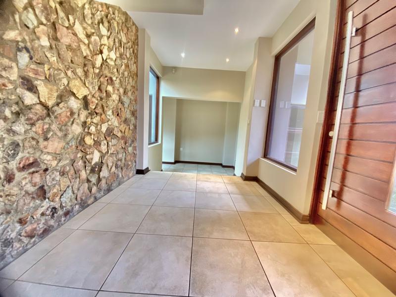 To Let 6 Bedroom Property for Rent in Benmore Gardens Gauteng