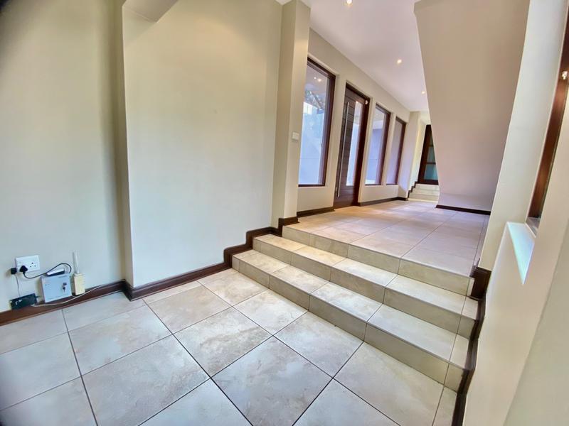 To Let 6 Bedroom Property for Rent in Benmore Gardens Gauteng