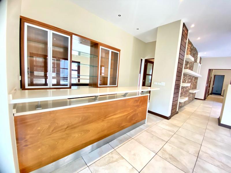 To Let 6 Bedroom Property for Rent in Benmore Gardens Gauteng