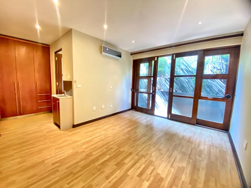 To Let 6 Bedroom Property for Rent in Benmore Gardens Gauteng