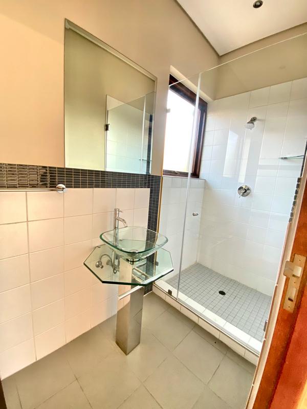 To Let 6 Bedroom Property for Rent in Benmore Gardens Gauteng