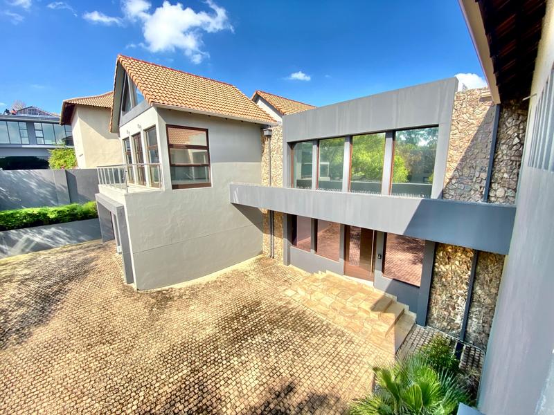 To Let 6 Bedroom Property for Rent in Benmore Gardens Gauteng