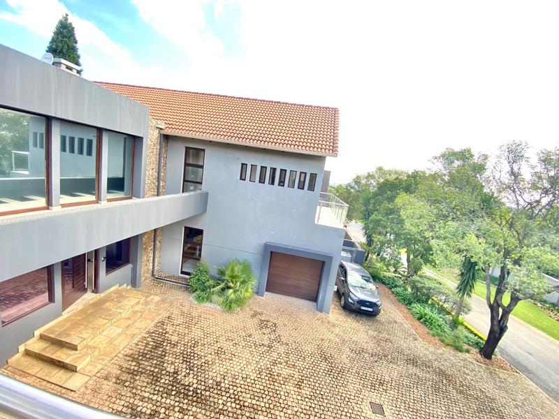 To Let 6 Bedroom Property for Rent in Benmore Gardens Gauteng