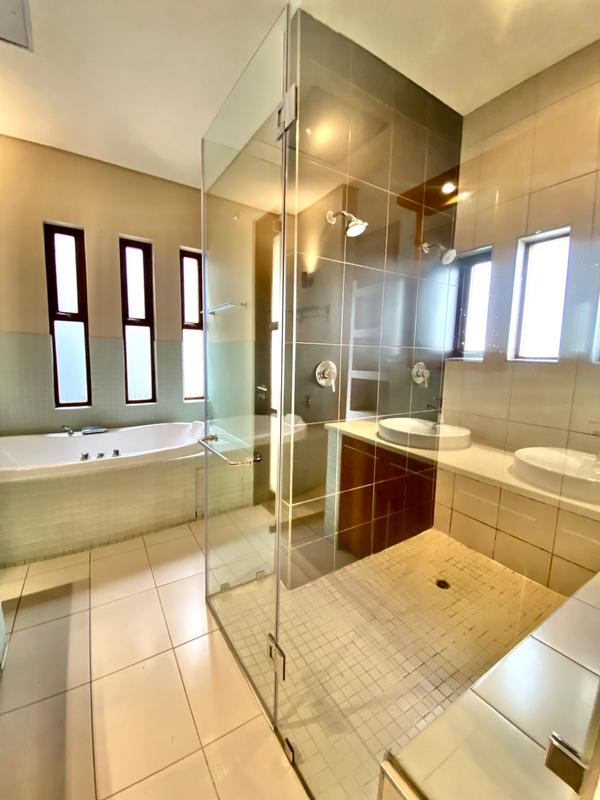 To Let 6 Bedroom Property for Rent in Benmore Gardens Gauteng