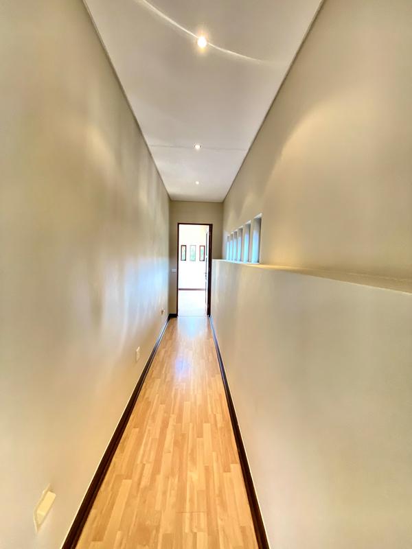 To Let 6 Bedroom Property for Rent in Benmore Gardens Gauteng