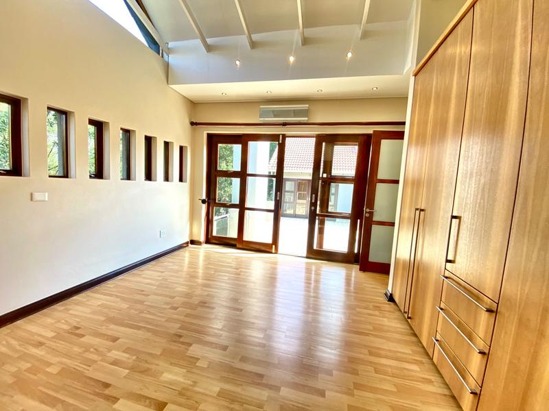 To Let 6 Bedroom Property for Rent in Benmore Gardens Gauteng