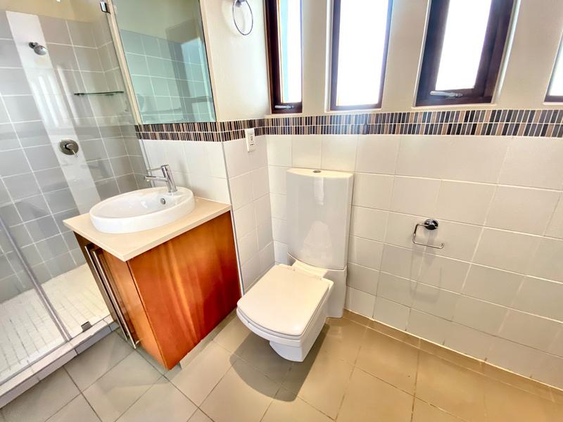 To Let 6 Bedroom Property for Rent in Benmore Gardens Gauteng