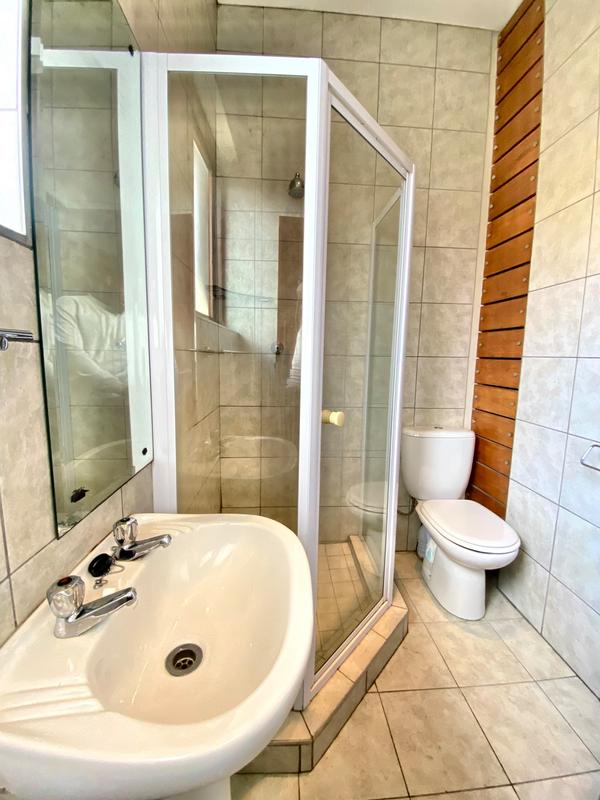 To Let 6 Bedroom Property for Rent in Benmore Gardens Gauteng