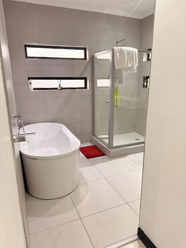 3 Bedroom Property for Sale in Bryanston Gauteng