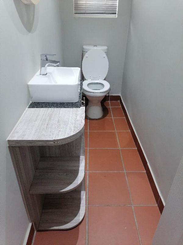 To Let Commercial Property for Rent in Clubview Gauteng